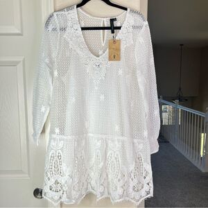 NWT Knot Sisters White Mini Lace Long sleeve Dress Embroidery Women’s Small